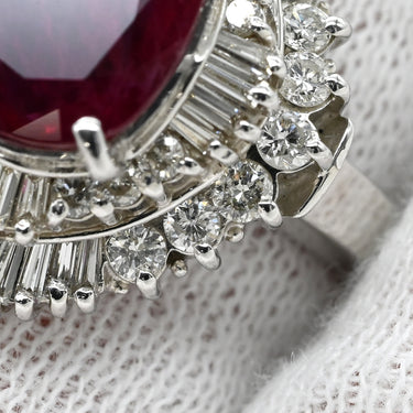 ノンブランド NON BRAND ルビー 2.32ct ダイヤ 1.12ct レッド×プラチナシルバー Pt900 ルビー ダイヤモンド リング 指輪 赤 1石 1粒 プラチナ パヴェ ヘイローデザイン オーバル 13号