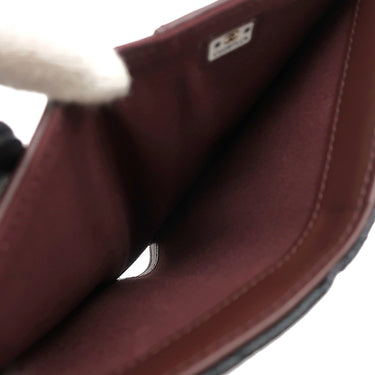 シャネル CHANEL マトラッセ クラシック ミディアム フラップ ウォレット AP0232 ブラック レザー キャビアスキン 三つ折り財布 ゴールド金具 黒 ミニ財布