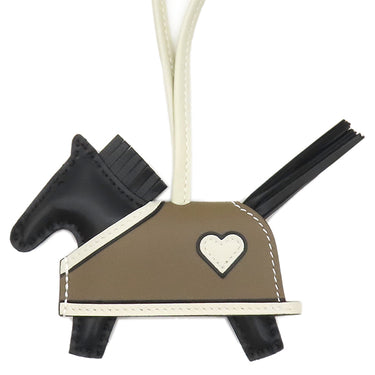 エルメス HERMES ロデオ ロべオ クールPM ブラック×クレ×エトゥープ ラムスキン アニューミロ バッグチャーム 黒 オフホワイト グレージュ