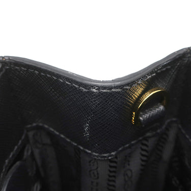 プラダ PRADA ガレリア サフィアーノ ラージバッグ 1BA274 ブラック レザー 2WAYバッグ シルバー金具 黒 ショルダー ハンドバッグ イニシャル刻印あり