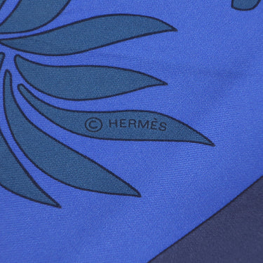 エルメス HERMES カレ90 CARRE ブルー×ネイビー×マルチカラー シルク スカーフ 【LES LEOPARDS/レオパード】