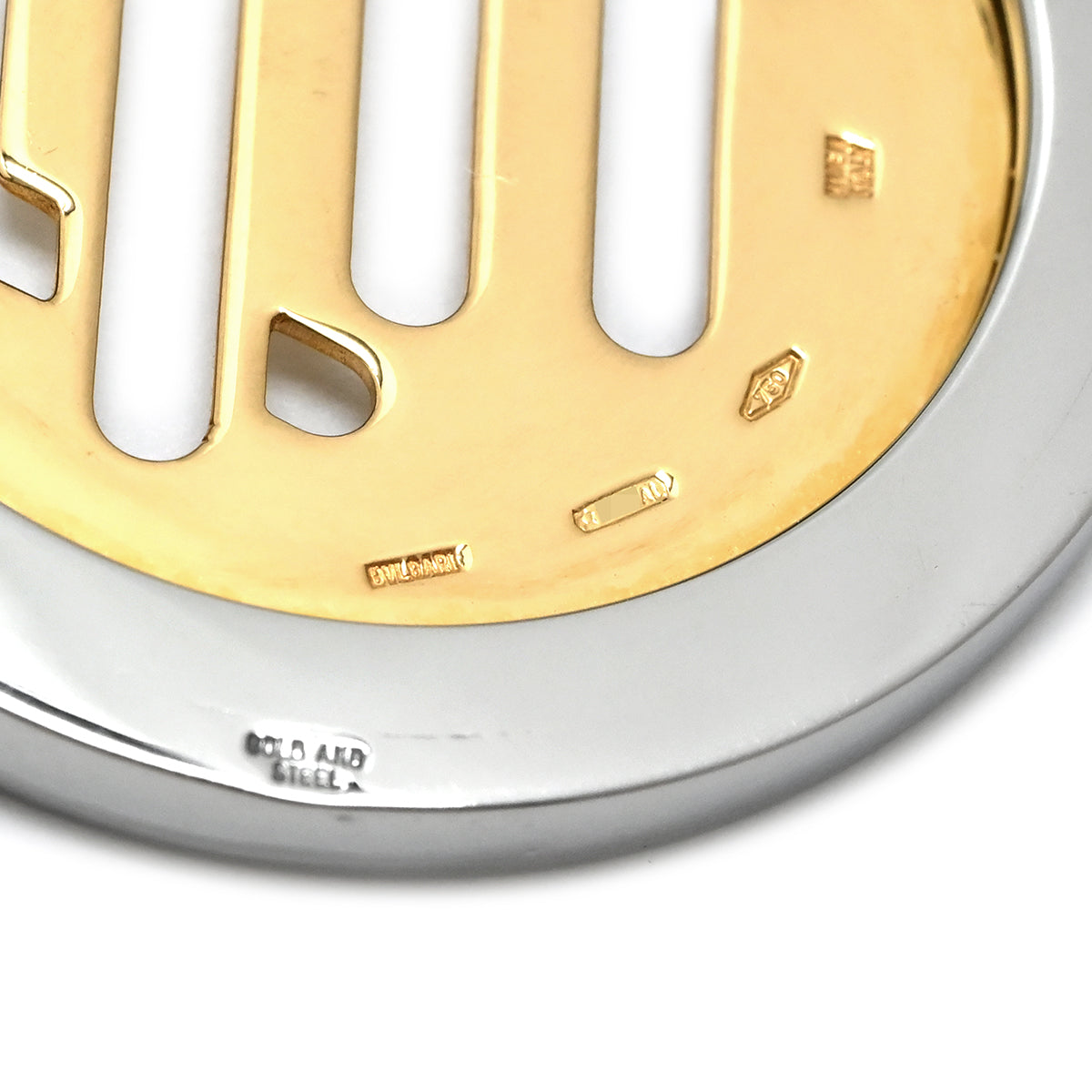 【極美品】BVLGARI ブルガリ ドッピオトンド フォンストラップ ゴールド ブルガリ BVLGARI トンドクロスペンダントトップ ゴールド 750