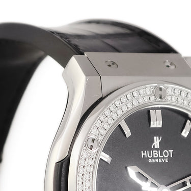 腕時計 ウブロ HUBLOT クラシック フュージョン チタニウム 542.NX.1170.LR.1104 自動巻き メンズ 純正ダイヤ デイト ブラック