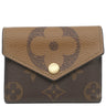 ルイヴィトン LOUIS VUITTON ポルトフォイユ ゾエ M80725 モノグラムジャイアントリバース モノグラムキャンバス モノグラムジャイアントリバース 三つ折り財布 ゴールド金具 茶 コンパクトウォレット