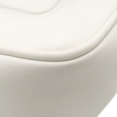 プラダ PRADA トライアングル クラッチ 1NE039 ビアンコ レザー クラッチバッグ シルバー金具 白 三角ロゴ ポーチ