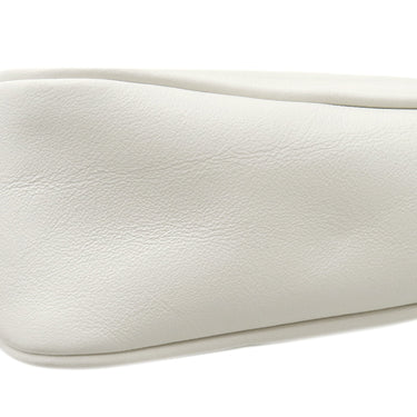 プラダ PRADA トライアングル クラッチ 1NE039 ビアンコ レザー クラッチバッグ シルバー金具 白 三角ロゴ ポーチ