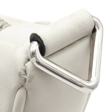 プラダ PRADA トライアングル クラッチ 1NE039 ビアンコ レザー クラッチバッグ シルバー金具 白 三角ロゴ ポーチ