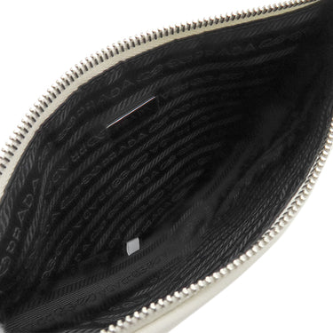 プラダ PRADA トライアングル クラッチ 1NE039 ビアンコ レザー クラッチバッグ シルバー金具 白 三角ロゴ ポーチ
