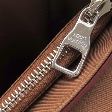 ルイヴィトン LOUIS VUITTON モンスリ メッセンジャー M23097 ブラウン レザー エピXLレザー ショルダーバッグ シルバー金具 茶 斜め掛け