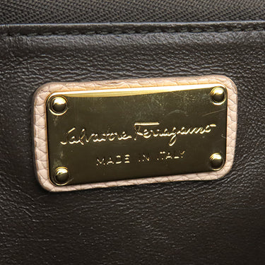 サルヴァトーレ・フェラガモ Salvatore Ferragamo ガンチーニ ベージュ レザー 2WAYバッグ ゴールド金具 ハンドバッグ ショルダーバッグ ピンクベージュ