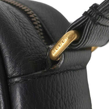 グッチ GUCCI ヴィンテージロゴ メッセンジャーバッグ 523589 ブラック レザー ショルダーバッグ マットゴールド金具 黒 レトロスタイル ロゴプリント