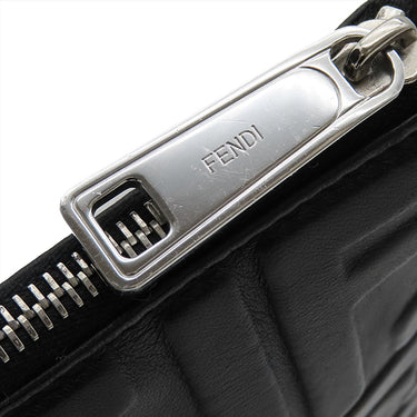 フェンディ FENDI ズッカ エンボス 7VA491 ブラック レザー クラッチバッグ シルバー金具 黒 型押し ポーチ セカンドバッグ