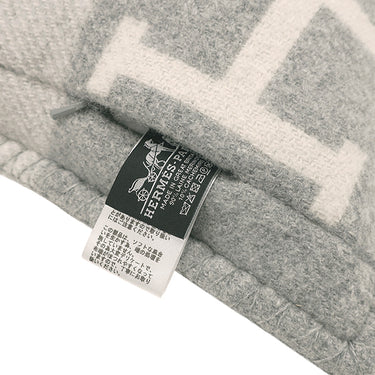 エルメス HERMES アヴァロン3 クッション PM エクリュXグリクレール ウール カシミヤ ファッション雑貨 ライトグレー カバー取り外し可