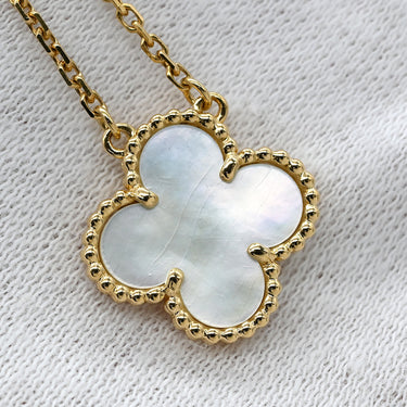 ヴァンクリーフアーペル Van Cleef & Arpels ヴィンテージ アルハンブラ ペンダント VCARA45900 パールホワイト×イエローゴールド K18YG マザーオブパール ネックレス 白 750 18K YG シェル