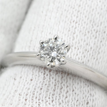 ティファニー Tiffany & Co ソリティア ダイヤリング プラチナシルバー Pt950 ダイヤモンド リング 指輪 T＆Co. 一粒 1P 立爪 0.24ct 9号