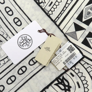 エルメス HERMES カレ140 カレジェアン ホワイト×ブラック カシミヤ シルク ストール 新品 未使用 シュヴァル ドゥ クール バンダナ