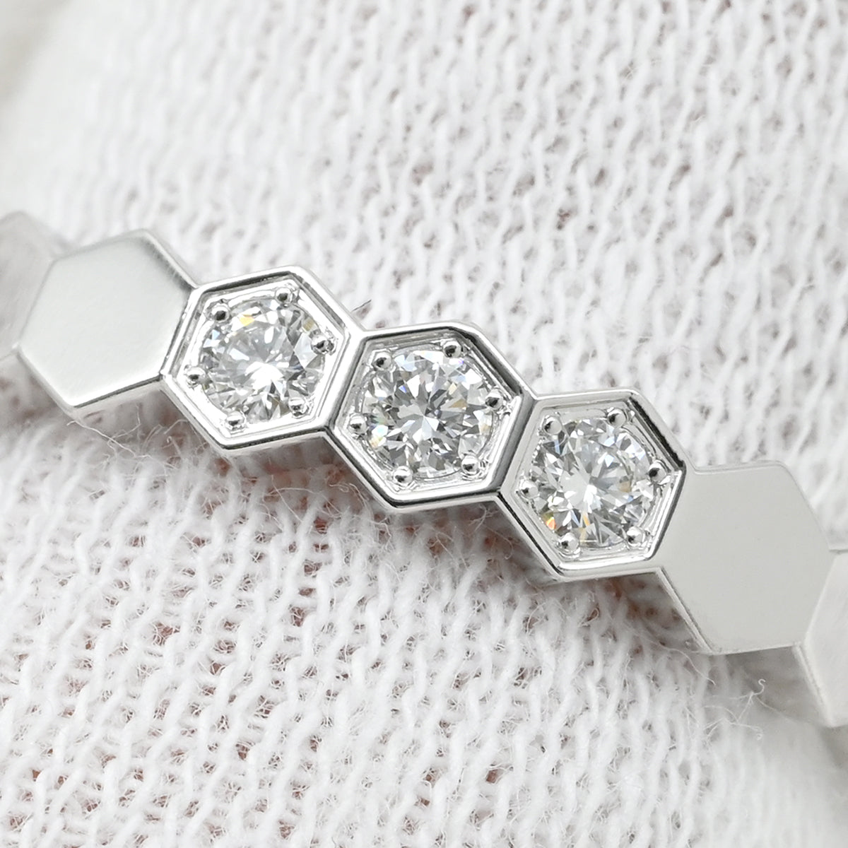 ショーメ CHAUMET ビー ドゥ ショーメ ハニカム 083360-054 ホワイト