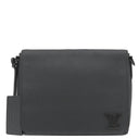 ルイヴィトン LOUIS VUITTON テイクオフ メッセンジャー M57080 ブラック グレインレザー ショルダーバッグ ブラック金具 黒 斜め掛け イニシャル入り