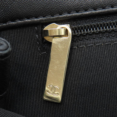 シャネル CHANEL ENTWINED チェーン ステッチ ブラック×ホワイト レザー ショルダーバッグ ゴールド金具 黒 ココマーク チェーンバッグ