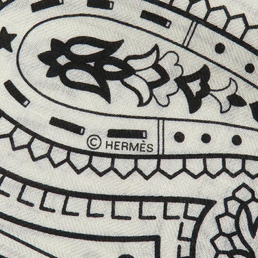 エルメス HERMES カレ140 カレジェアン ホワイト×ブラック カシミヤ シルク ストール 新品 未使用 【シュヴァル ドゥ クール バンダナ】