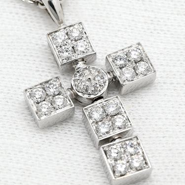 ブルガリ BVLGARI ルチア ラテンクロス ペンダント ホワイトゴールド K18WG ダイヤモンド ネックレス Au750 18K 18金 ダイヤ 十字架