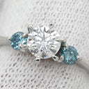 ノンブランド NON BRAND ダイヤモンド 0.365ct プラチナシルバー Pt900 ダイヤモンド リング 指輪 プラチナ900 3粒 3石 ラウンドブリリアント VS1 8号