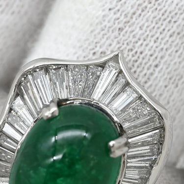 ノンブランド NON BRAND エメラルド5.21ct ダイヤモンド グリーン×プラチナシルバー Pt900 エメラルド ダイヤモンド リング 指輪 緑 カボションカット プラチナ900 テーパーダイヤ 13号