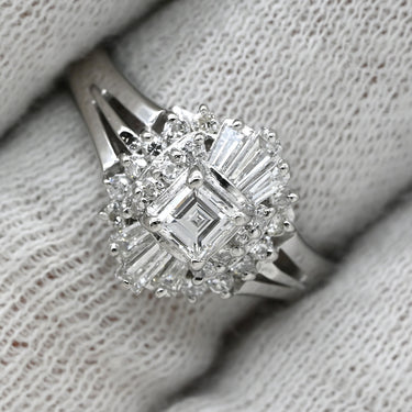 ノンブランド NON BRAND ダイヤモンド 0.271ct プラチナシルバー Pt900 ダイヤモンド リング 指輪 プラチナ900 スクエア ステップカット メレ テーパー 17号