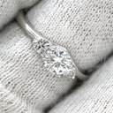 ノンブランド NON BRAND ダイヤモンド 0.376ct 立爪 プラチナシルバー Pt900 ダイヤモンド リング 指輪 プラチナ900 立爪 3P 3石 日付・イニシャル刻印あり 9号