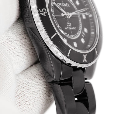 腕時計 シャネル CHANEL J12 キャリバー12.1 H5702 自動巻き メンズ ブラック 純正ダイヤ 逆回転防止ベゼル デイト