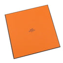 エルメス HERMES カレ70 キャラメル×ホワイト×ローズ シルク スカーフ 【Equipements a Cheval sur l'Elegance /エレガントな馬装品】