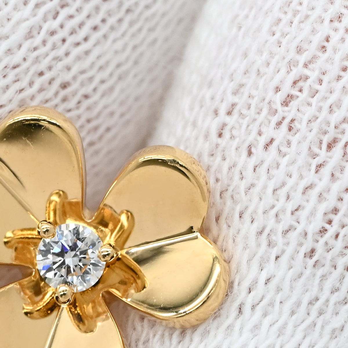 ヴァンクリーフアーペル Van Cleef & Arpels フリヴォル ピアス ミニ