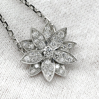 ヴァンクリーフアーペル Van Cleef & Arpels ロータス ペンダント ダイヤ スモール VCARO6P600 ホワイトゴールド K18WG ダイヤモンド ネックレス ペンダント 750 18K WG 31石