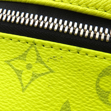 ルイヴィトン LOUIS VUITTON ディスカバリー バックパック M30228 ジョーヌ タイガ モノグラムキャンバス リュック・デイパック シルバー金具 黄