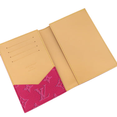 ルイヴィトン LOUIS VUITTON パスポートカバー クーヴェルテュール パスポール M26831 ローズポンディシェリ レザー モノグラムヘリテージキャンバス パスポートケース 未使用