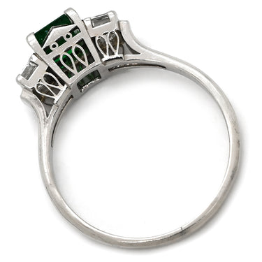 ノンブランド NON BRAND エメラルド 0.84ct ダイヤモンド 0.53ct グリーン×プラチナシルバー Pt900 エメラルド ダイヤモンド リング 指輪 緑 スクエア トリロジー スリーストーン 17号