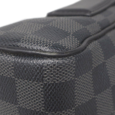 ルイヴィトン LOUIS VUITTON デイトンPM N41408 ダミエグラフィット ダミエグラフィットキャンバス レザー ショルダーバッグ シルバー金具 メッセンジャーバッグ
