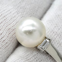 ミキモト MIKIMOTO サイドストーン 大粒パール パールホワイト×プラチナシルバー Pt950 パール ダイヤモンド リング 指輪 Pt950 真珠 アコヤ ダイヤ バケットカット 13号
