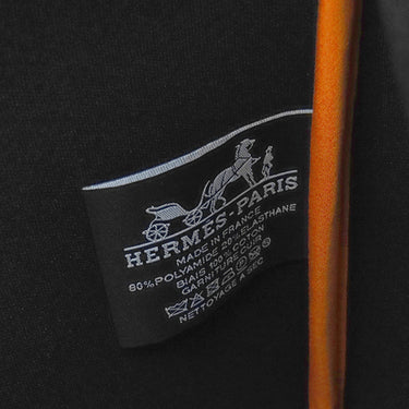 エルメス HERMES トゥルースフラット ネオバン MM ブルーマリン ナイロン ポリアミド エラスタン ポーチ マットブラック金具 紺 ウエットスーツ風 ボンディング