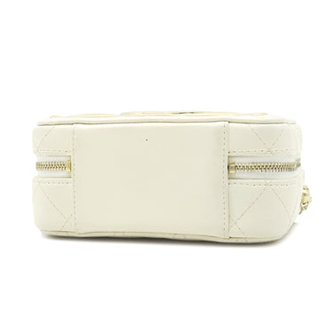シャネル CHANEL ジップ アラウンド バニティ ホワイト ラムスキン ショルダーバッグ ゴールド金具 ココマーク プレート アイボリー