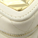 シャネル CHANEL ジップ アラウンド バニティ ホワイト ラムスキン ショルダーバッグ ゴールド金具 ココマーク プレート アイボリー
