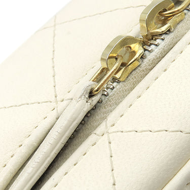 シャネル CHANEL ジップ アラウンド バニティ ホワイト ラムスキン ショルダーバッグ ゴールド金具 ココマーク プレート アイボリー