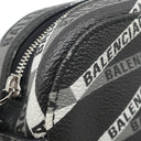 バレンシアガ BALENCIAGA エブリデイ カメラバッグ 552370 ブラック×グレー×ホワイト レザー ショルダーバッグ シルバー金具 ロゴ 総柄 ショルダー