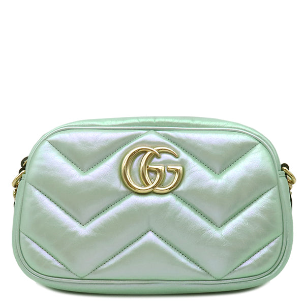 グッチ GUCCI ショルダーバッグ GGマーモント スモール カメラバッグ レザー シェブロンキルティングレザー グリーン ゴールド金具 イリデセント メタリック 447632【中古】 グッチ GUCCI GGマーモント スモール カメラバッグ 447632 グリーン