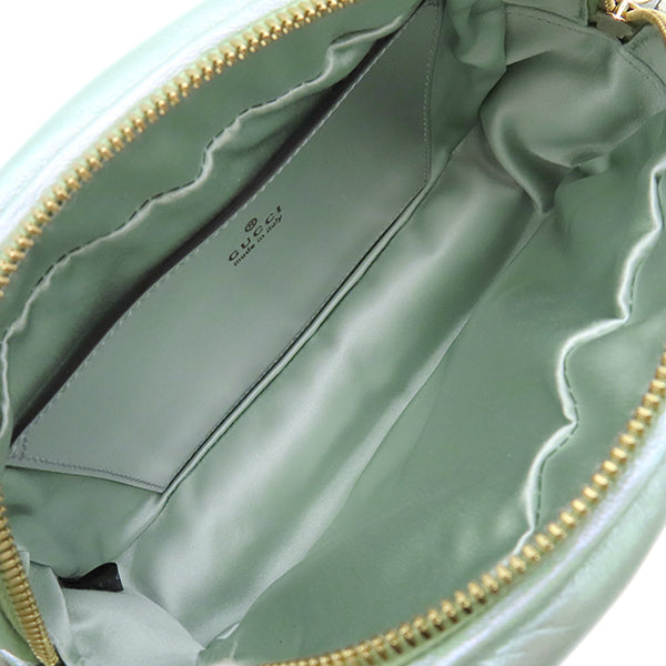 グッチ GUCCI ショルダーバッグ GGマーモント スモール カメラバッグ レザー シェブロンキルティングレザー グリーン ゴールド金具 イリデセント メタリック 447632【中古】 グッチ GUCCI GGマーモント スモール カメラバッグ 447632 グリーン