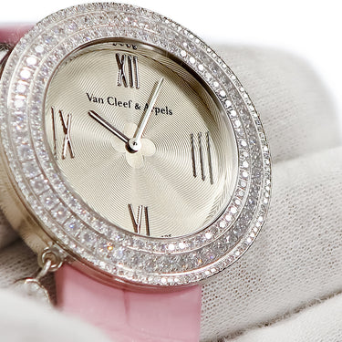 腕時計 ヴァンクリーフアーペル Van Cleef & Arpels チャーム VCARM95400 クオーツ レディース K18WG無垢 純正ダイヤ ラウンド ローマン