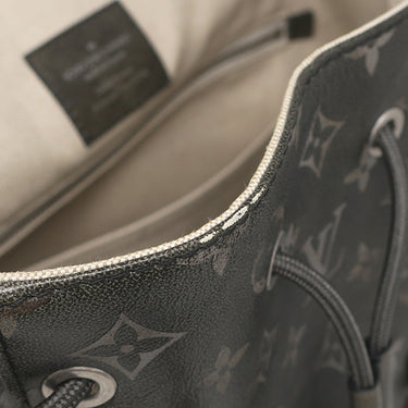 ルイヴィトン LOUIS VUITTON クリストファー MM M11521 ブラック レザー ブラッシュドモノグラムカウハイドレザー リュック・デイパック シルバー金具 ヴィンテージ調 バックパック
