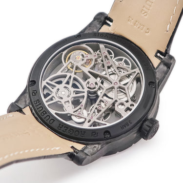腕時計 ロジェデュブイ ROGER DUBUIS エクスカリバー 42 スケルトン カーボン DBEX0508 自動巻き メンズ 新品同様 マイクロローター