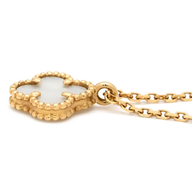 ヴァンクリーフアーペル Van Cleef & Arpels スウィート アルハンブラ ペンダント VCARF69100 パールホワイト×イエローゴールド K18YG マザーオブパール ネックレス 白 Au750 シェル