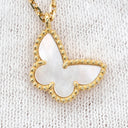 ヴァンクリーフアーペル Van Cleef & Arpels スウィート パピヨン ペンダント VCARF69300 パールホワイト×イエローゴールド K18YG マザーオブパール ネックレス 750 YG 18K シェル